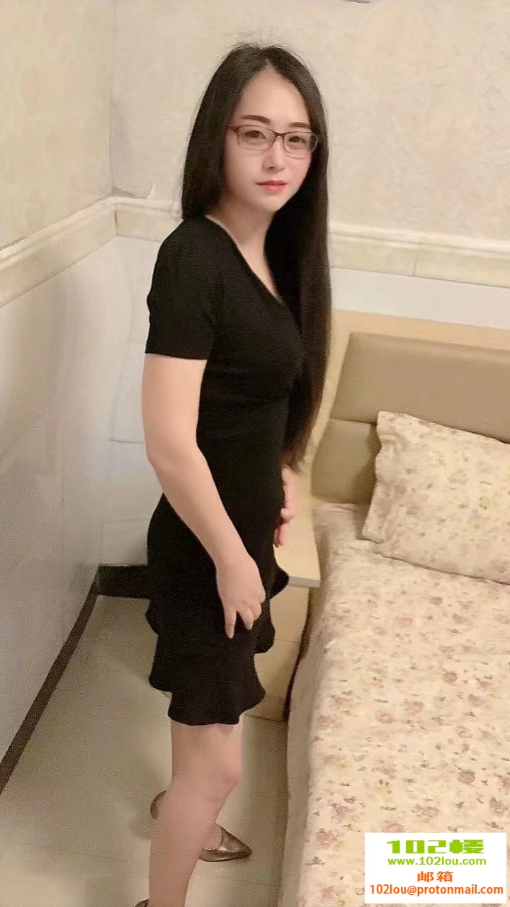 015540nk4rtcvv0h5hetx4.jpg