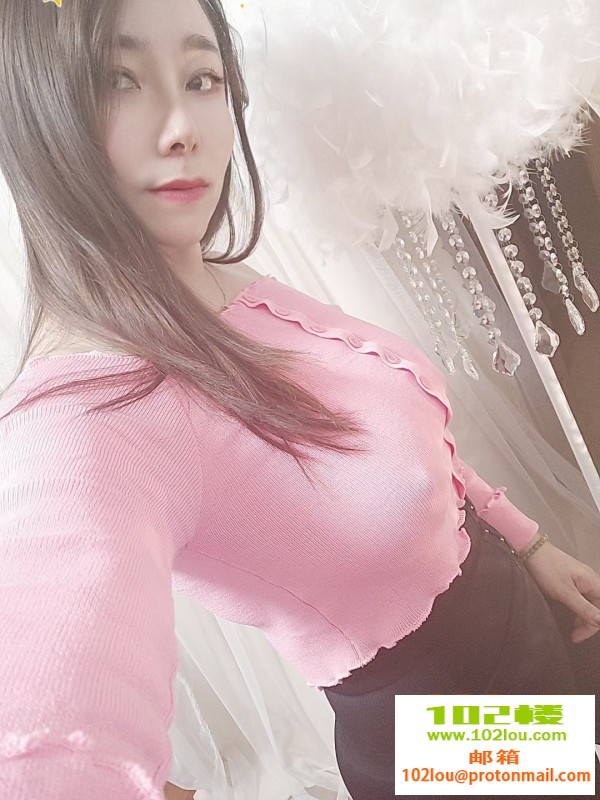 160434jw21nvaba6hd11bs.jpg