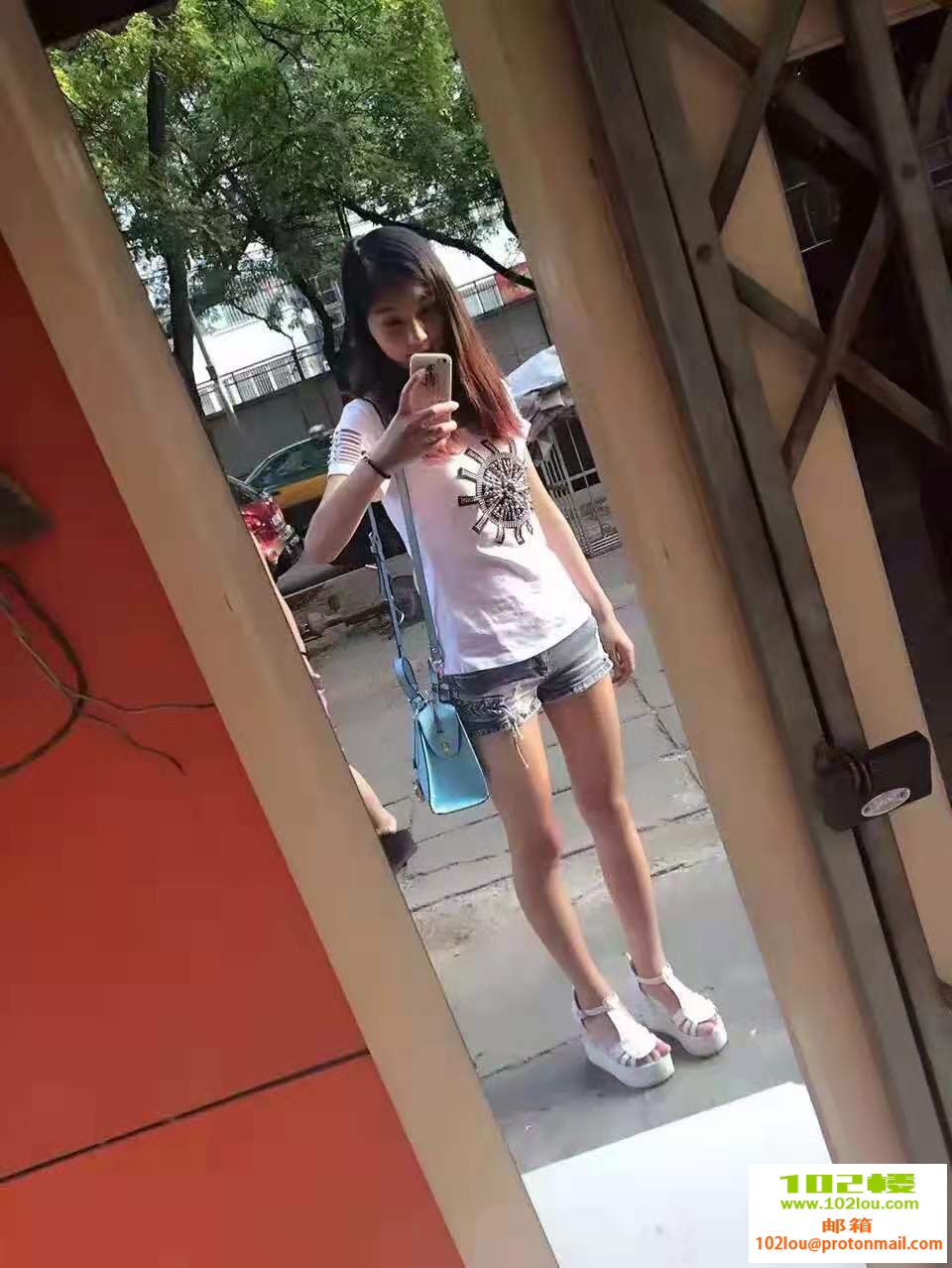 232244a0dz4r550yq5aaf7.jpg